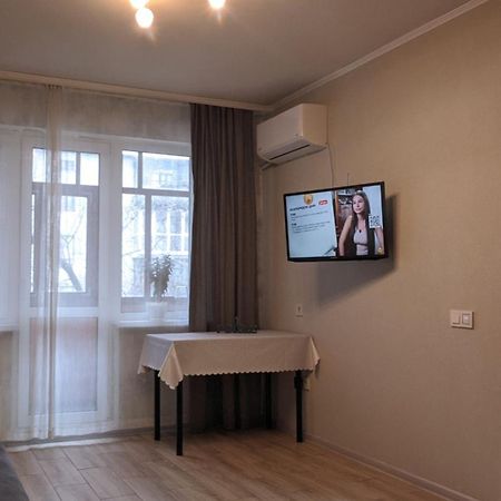 Apartment Near City Center On Peremohy Avenue 46 TTchernihiv Extérieur photo