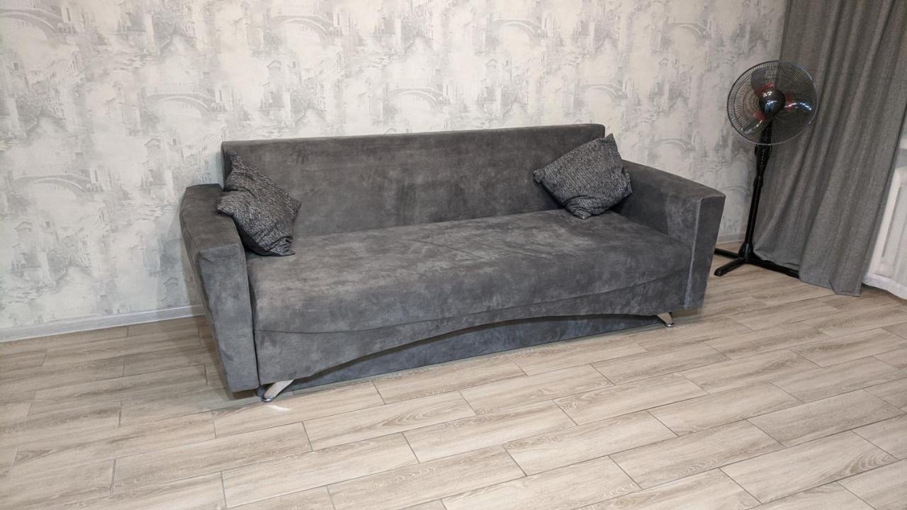 Apartment Near City Center On Peremohy Avenue 46 TTchernihiv Extérieur photo