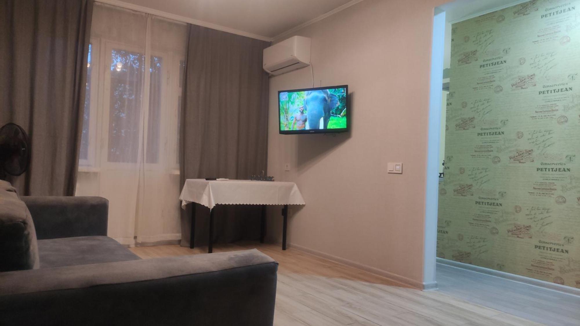 Apartment Near City Center On Peremohy Avenue 46 TTchernihiv Extérieur photo